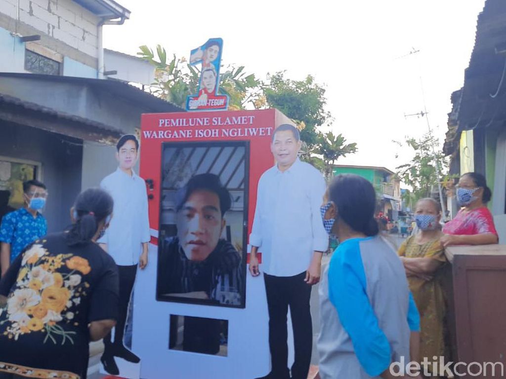 Video Gaya Gibran Blusukan Online ke Rumah Warga Video Gaya Gibran Blusukan Online ke Rumah Warga