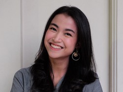 Putri Saud, Pengisi Suara yang Viral karena Jago Ngomong Pakai Aksen British