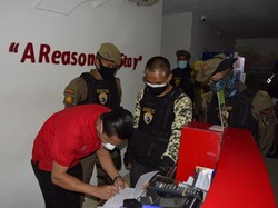 Terjaring Razia, Kakek 58 Tahun Ini Janji Nikahi Mahasiswi yang Dikencani