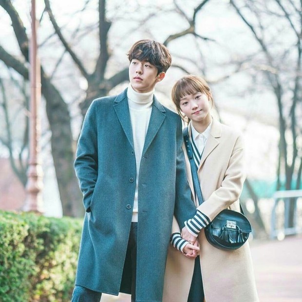 Meskipun menceritakan sepasang kekasih yang menjadi atlet, Nam Joo Hyuk dan Lee Sung Kyung, tetap tampil trendi.