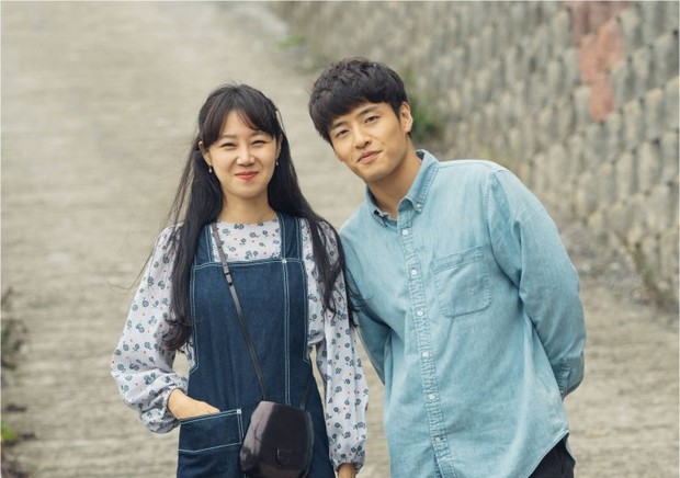Drama yang dibintangi Gong Hyo Jin dan Kang Ha Neul lebih memilih pakaian yang sederhana untuk pemainnya.
