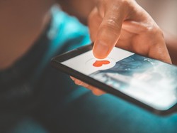 6 Modus Artis KPop Saling Tukar Nomor Telepon Tanpa Ketahuan