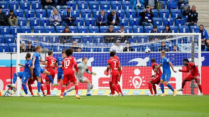 SINSHEIM, GERMANY - SEPTEMBER 27: Ermin Bicakcic of TSG 1899 Hoffenheim scores his sides first goal during the Bundesliga match between TSG Hoffenheim and FC Bayern Muenchen at PreZero-Arena on September 27, 2020 in Sinsheim, Germany. A limited number of fans have been let into the stadium as COVID-19 precautions ease in Germany. (Photo by Christian Kaspar-Bartke/Getty Images)