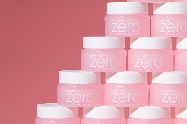 Banila Co Clean It Zero Cleansing Balm merupakan pembersih wajah Korea yang cocok untuk semua jenis kulit