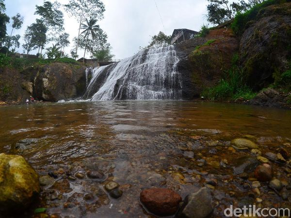 Potret Curug Bilik yang Menyegarkan