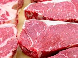 5 Ciri Daging Kurban Sudah Tidak Layak Makan, Hati-hati Keracunan!