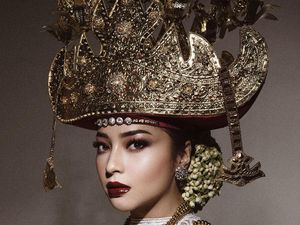 Gaya Nikita Willy Foto Prewed Pakai Siger Pepadun Banjir Pujian Gaya Nikita Willy Foto Prewed Pakai Siger Pepadun Banjir Pujian