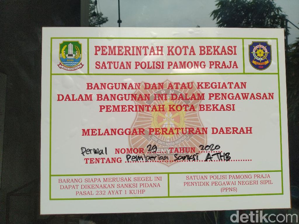 Langgar Protokol Kesehatan, 4 Kafe dan 1 Warnet di Bekasi Disegel Langgar Protokol Kesehatan, 4 Kafe dan 1 Warnet di Bekasi Disegel