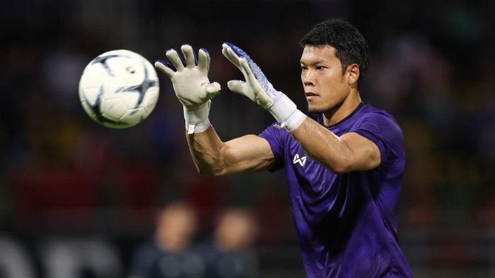 Kawin Thamsatchanan PATHUM THANI, THAILAND - SEPTEMBER 05: Kawin Thamsatchanan of Thailand in action prior to the FIFA World Cup Asian second qualifier match between Thailand and Vietnam at Thammasat Stadium on September 5, 2019 in Pathum Thani, Thailand. (Photo by Pakawich Damrongkiattisak/Getty Images)