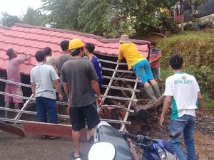 Lima Rumah Warga di Bengkulu Rusak Berat Diterjang Puting Beliung