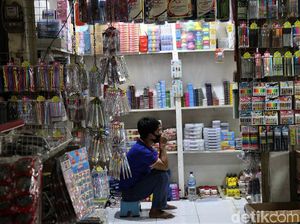 Pedagang di Pasar Gembrong Baru Terdampak Pandemi COVID-19