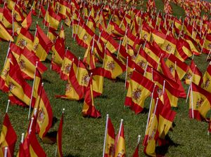 Partai Sosialis dan Konservatif Bersaing Ketat di Pemilu Spanyol Partai Sosialis dan Konservatif Bersaing Ketat di Pemilu Spanyol