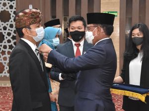 Ketua KPI Agung Suprio Terima Tanda Kehormatan Satyalencana Bidang Postel