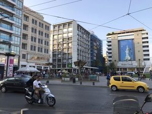 Kasus Corona Meningkat, Yunani Kembali Lockdown Nasional