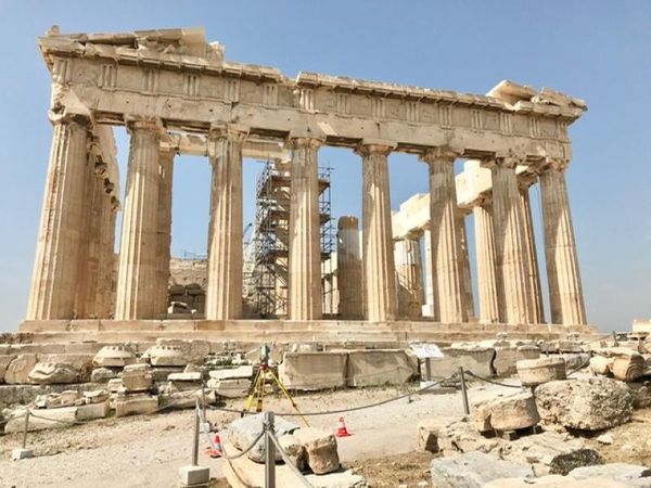 Potret Kota Athena yang Melegenda