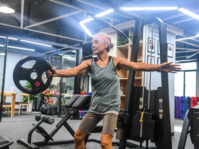 Ini Chen Jifang, Nenek Hardcore yang Masih Perkasa Jelang Usia 70 Tahun