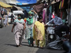 Corona di India Naik Lagi, Ribuan Petugas Dikerahkan Tegakkan Wajib Masker