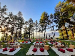 Sarapan Sambil Menikmati Candi Borobudur dari Dagi Abhinaya