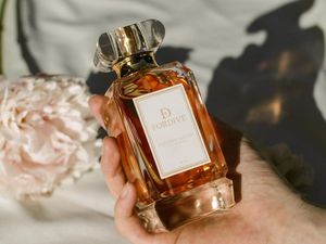 5 Parfum Brand Lokal yang Dibilang Dupe Parfum Mahal 5 Parfum Brand Lokal yang Dibilang Dupe Parfum Mahal