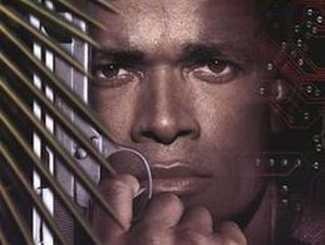 Sinopsis Solo, Misi Membunuh Android