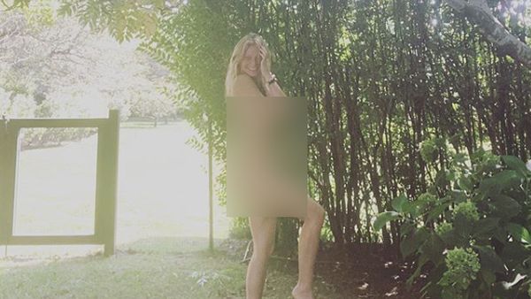 Mirip Gwyneth Paltrow, Deretan Seleb yang Rayakan Ultah dengan Pose Bugil