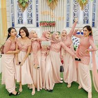 7 Warna Dress Bridesmaid Yang Paling Sering Dipakai Hijabers