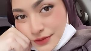 Gaya Hijab Nathalie Holscher yang Telah Mantap Putuskan Jadi Mualaf