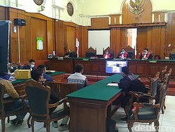 Pembunuh Perempuan Setengah Telanjang di Surabaya Didakwa Hukuman Mati