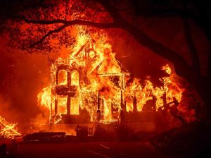 Ganasnya Api Silverado, 100 Ribu Warga California Dievakuasi