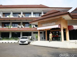 Kasus Aktif Melonjak, 5 Tempat Isolasi Pasien COVID di DKI Mulai Terisi