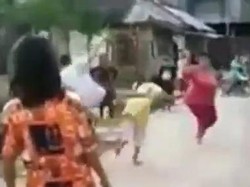 Viral Bocah Tendang Wanita Tua di Sumut hingga Tersungkur, Begini Kejadiannya