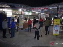 Layani Pembeli Makan di Tempat saat PSBB, Kuliner di Jagakarsa Disegel