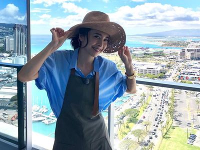 Foto: Senyum Manis Aktris Jepang Yuko Takeuchi Sebelum Ditemukan Gantung Diri