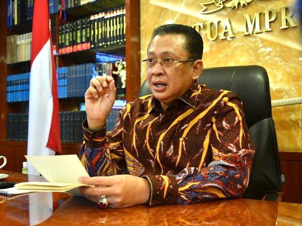 Ketua MPR Ajak Mahasiswa USU Bantu Penanganan Pandemi COVID-19 Ketua MPR Ajak Mahasiswa USU Bantu Penanganan Pandemi COVID-19