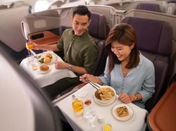 Rekomendasi untuk Traveler Pencinta Kuliner: 5 Maskapai dengan Sajian Terenak