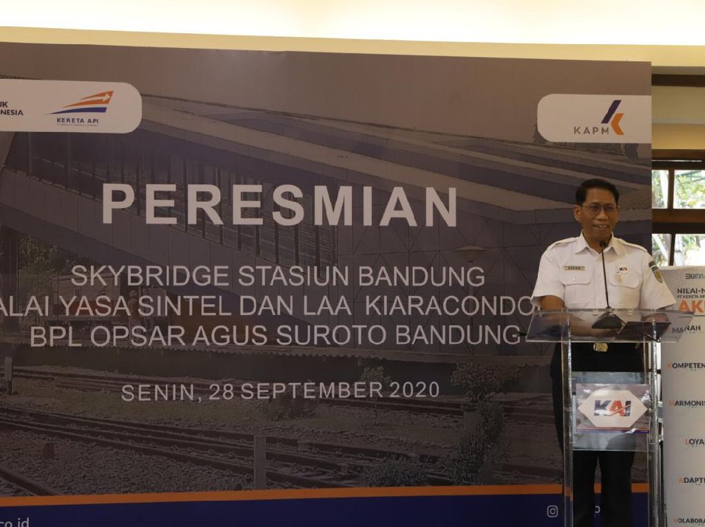 HUT ke-75 KAI, Skybridge Stasiun Bandung Resmi Beroperasi