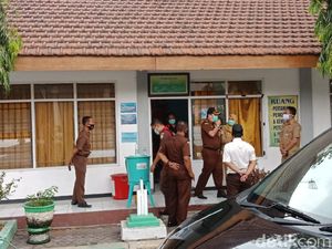 Kejaksaan Usut Korupsi Penyaluran Pupuk Bersubsidi di Jombang