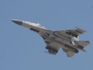 Ketika Sukhoi Keluar Kandang