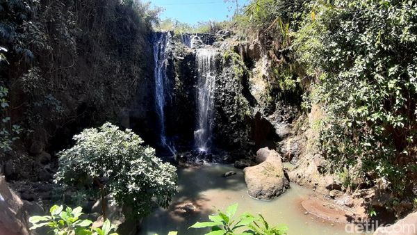 Kisah Gamelan Mistis di Curug Gending Asmoro