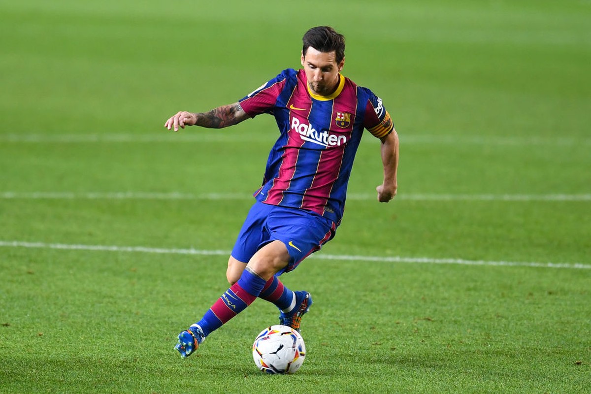 Messi Kini Lebih Sedikit Kerja (Getty Images/David Ramos)