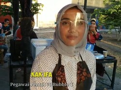 Ketemu Ifa Penjual Pentol Cantik yang Bikin Pengin Ngemil Terus