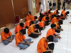 Bawa Senjata Tajam Hendak Tawuran, 28 ABG di Bekasi Diamankan