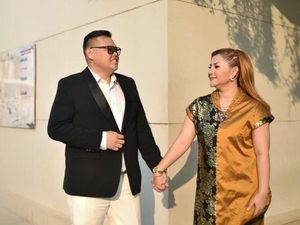Reza Bukan Cerita Awal Mula Pertemuannya dengan Sang Istri Reza Bukan Cerita Awal Mula Pertemuannya dengan Sang Istri
