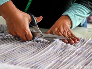 Lewat Omnibus Law, Urus Izin UMKM Cuma Modal KTP