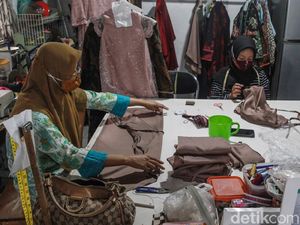 Siasat Pengusaha UMKM Tetap Eksis di Era Pandemi Siasat Pengusaha UMKM Tetap Eksis di Era Pandemi