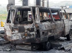 Detik-detik Mobil Terbakar Habis Usai Isi Bensin di SPBU