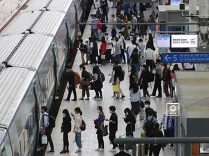 Korea Selatan akan Denda Orang yang Tak Pakai Masker Korea Selatan akan Denda Orang yang Tak Pakai Masker