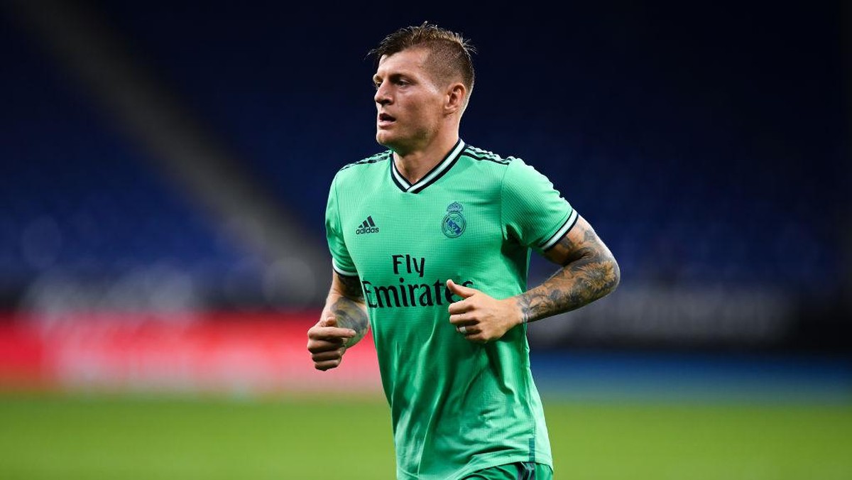 Toni Kroos menepi dua pekan karena cedera paha (Getty Images/David Ramos)3