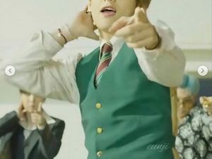 8 Rahasia V BTS, Pria Tertampan di Dunia 2020 8 Rahasia V BTS, Pria Tertampan di Dunia 2020