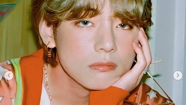 8 Foto Ganteng V BTS Kim Taehyung di Video Dynamite, Cocok Buat Wallpaper